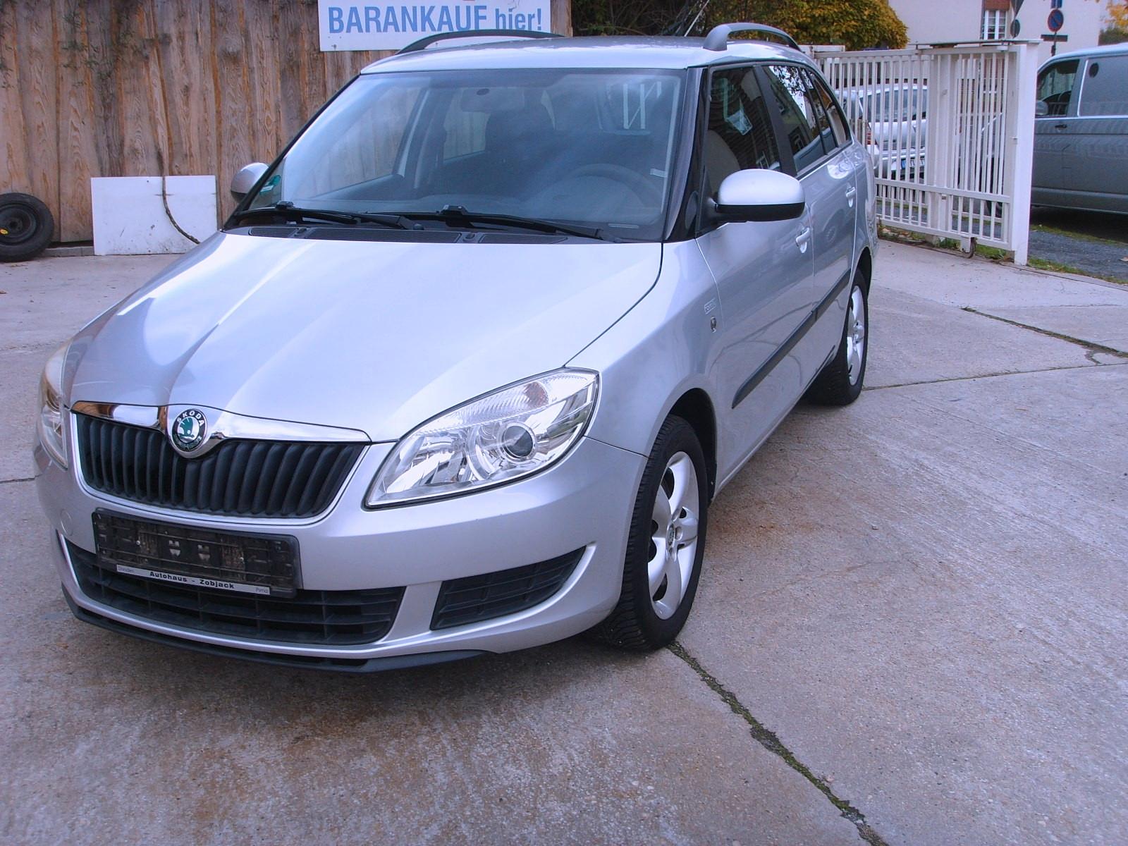 Skoda Fabia 2011 — interior
