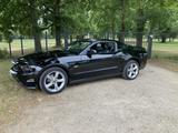 Ford Mustang GT 4.6 Schalter  in TOP Zustand - Ford Mustang mit Benzin-Antrieb: Schaltgetriebe