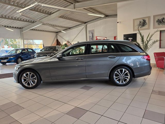MERCEDES-BENZ C 220 — Foto 5