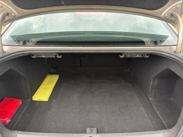 Volkswagen Passat - 12