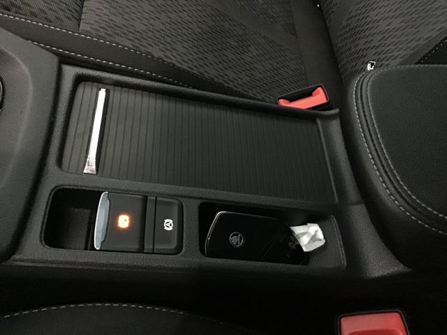 Fahrzeugabbildung Skoda Octavia 2.0 TDI Combi Style DSG/Navi/Tempo/HUD
