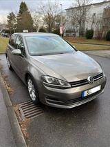 Volkswagen Golf 1.4 TSI 92kW BMT KeylXenonDynaudioPDCAlarm - Volkswagen Golf: 1.9