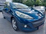 Peugeot 207 Premium *81 TKM*Automatik*Scheckheft - Peugeot 207 Gebrauchtwagen in Stuttgart
