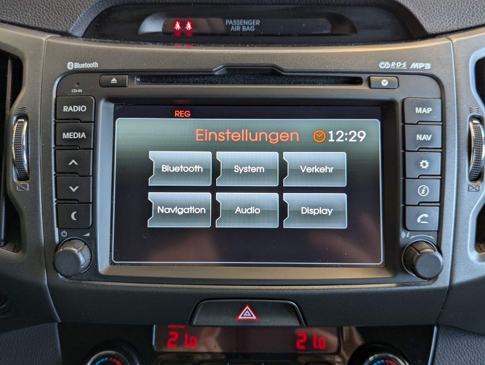 KIA Sportage 2.0CRDi 4WD FIFA Leder Kamera AHK 18" - Image 24