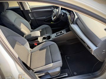 Volkswagen Golf - 10