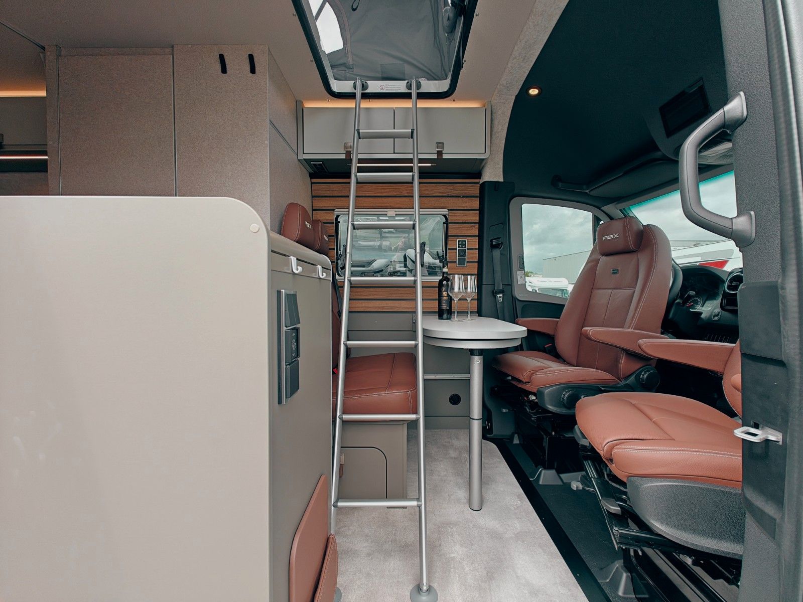 Fahrzeugabbildung HYMER / ERIBA / HYMERCAR GRAND CANYON S 600 4x4 RSX ONE by palmo