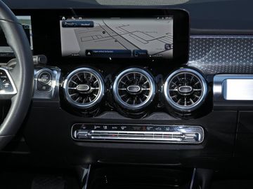 Mercedes GLB 200 - 12