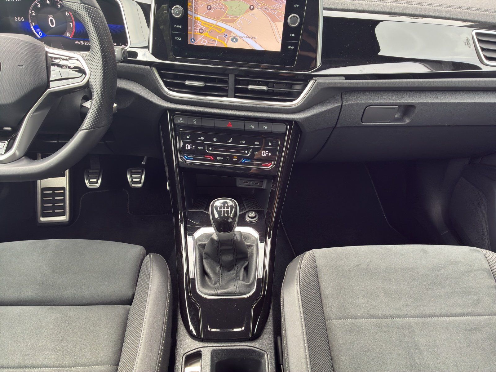 Fahrzeugabbildung Volkswagen T-Roc R-Line Rear View.SH.Navi.ACC.LED.Climatron