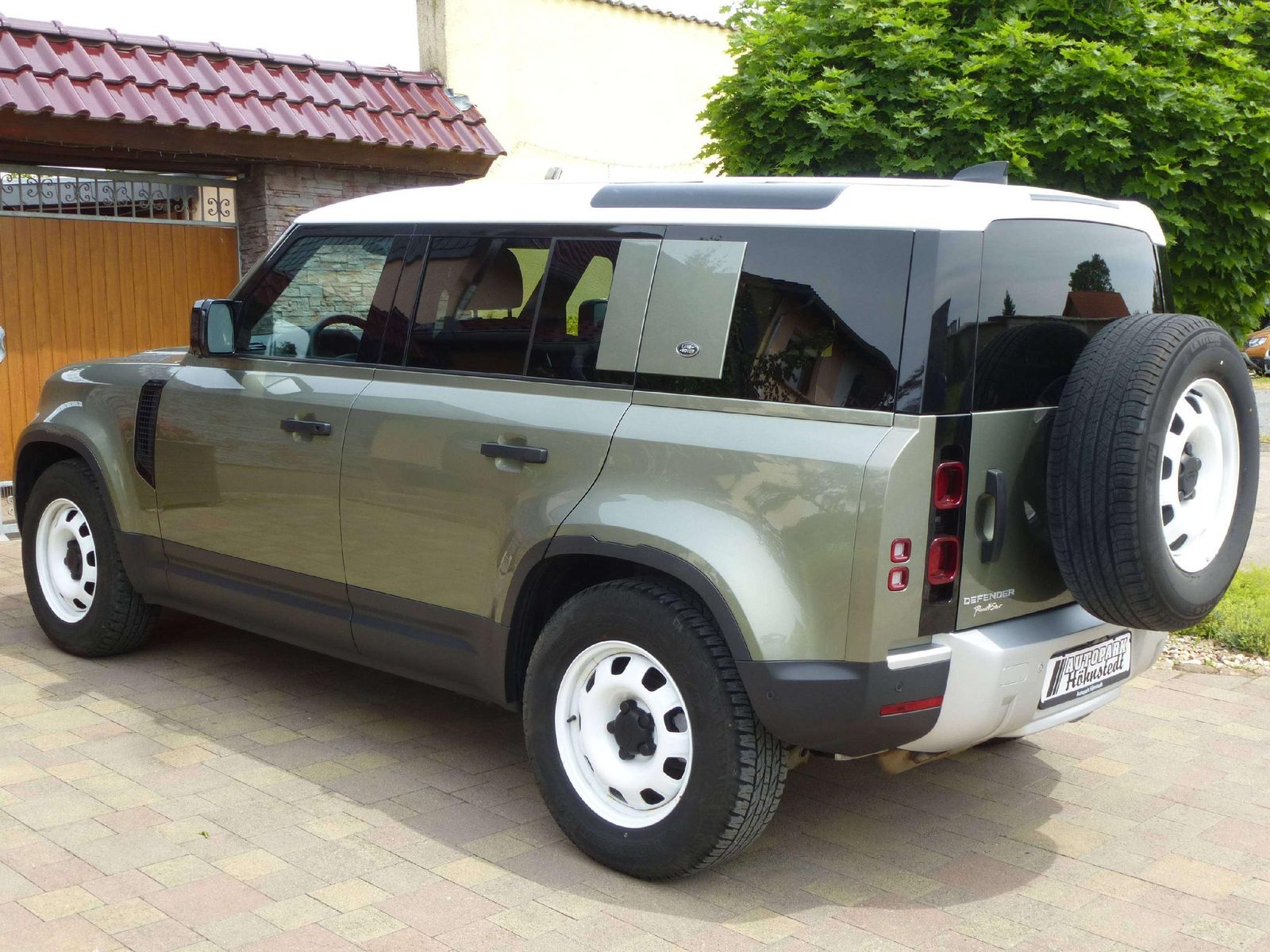 Land Rover Defender 110 Basis foto 4