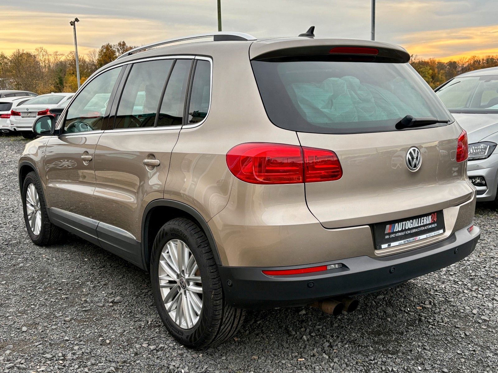 Fahrzeugabbildung Volkswagen Tiguan 1.4 TSI Cup Sport & Style Navi SPORTSITZE