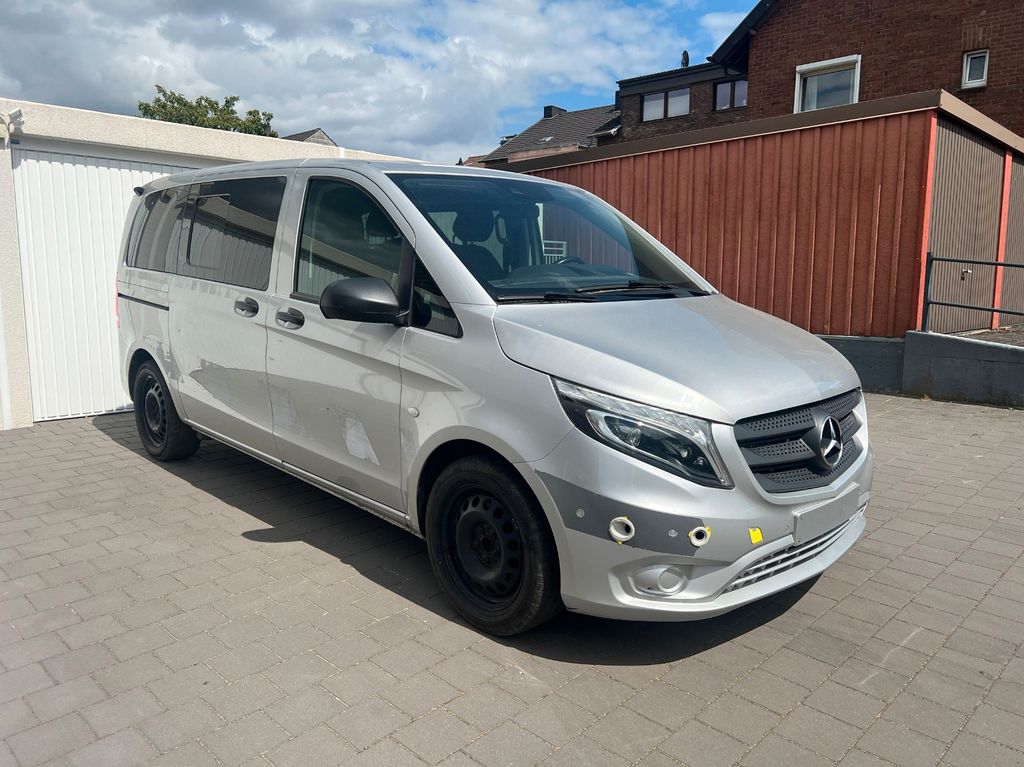 Image of Mercedes-Benz Vito