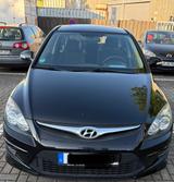 Hyundai i30 blue 1.4 Classic Classic - Hyundai i30 Gebrauchtwagen in Braunschweig