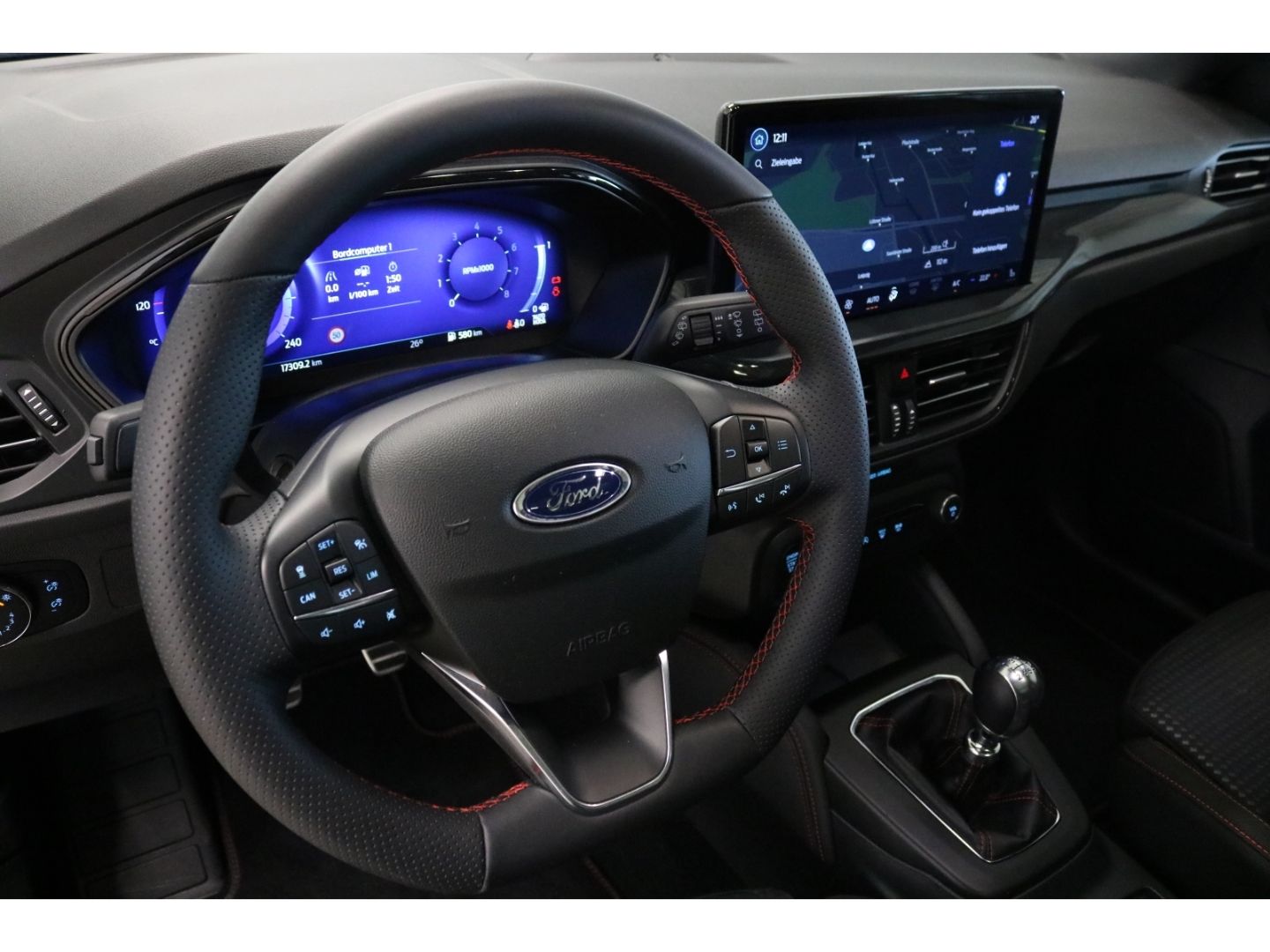 Fahrzeugabbildung Ford Focus Turnier ST-Line X EU6d LED Tempomat DAB