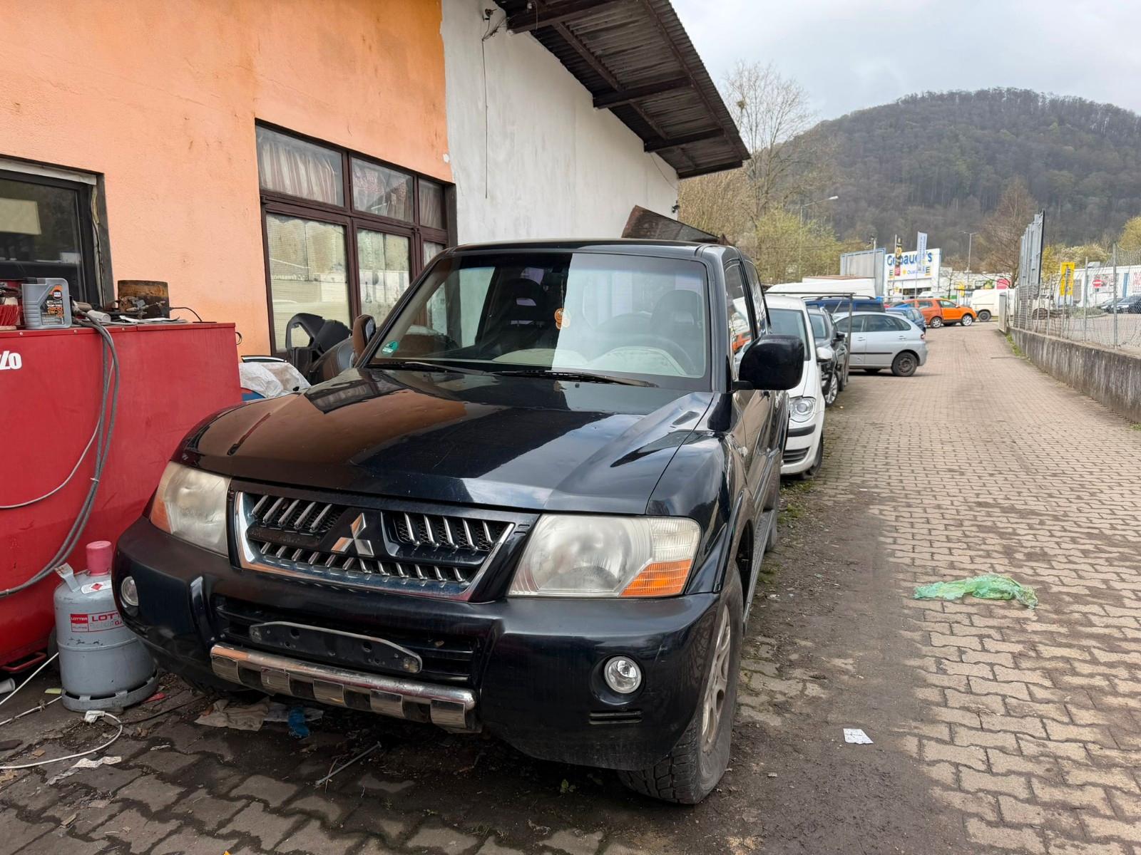 Mitsubishi Pajero 3.2 DI-D Liberty