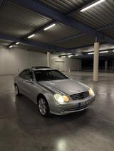 Mercedes-Benz 320CLK - Mercedes-Benz 320: Coupe