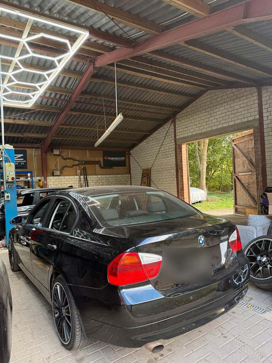 BMW 318