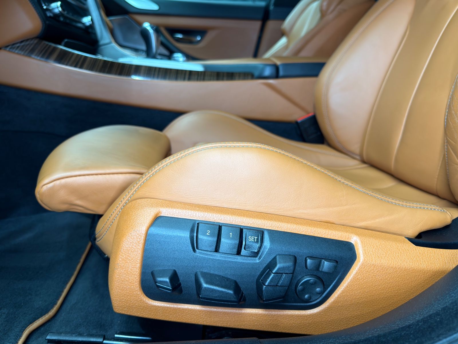 Fahrzeugabbildung BMW M6 Gran Coupe Competition|B/O|NIGHT-VISION|VOLL|