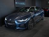 BMW M440 i xDrive - blaue BMW M440