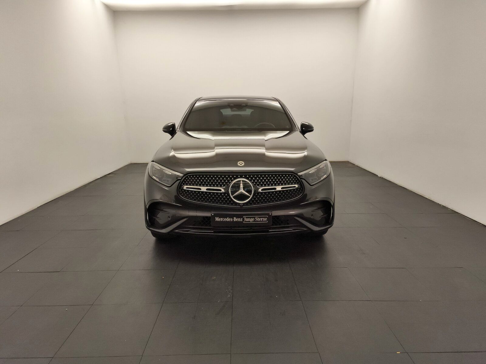 Mercedes-Benz GLC 220d 4M Coupé AMG Night Pano Distr AHK Burm foto 2