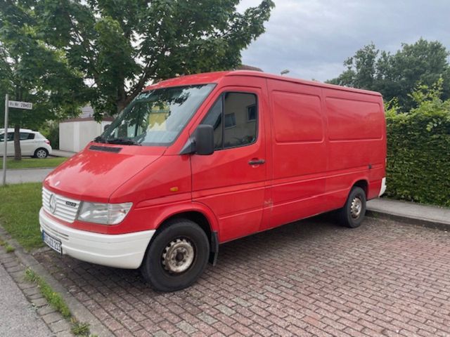 Mercedes-Benz Sprinter / Transporter / Feuerwehr / Kaste...