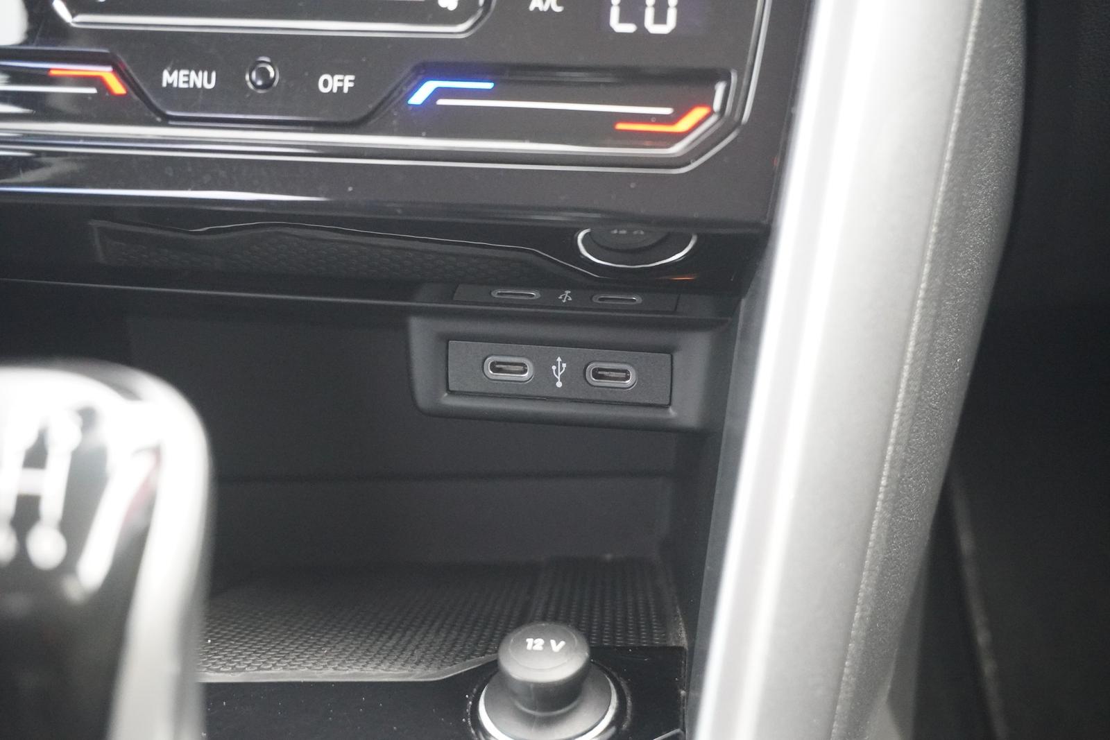 Volkswagen T-Roc 1.0 Life LED Sitzheizung DAB Klimaaut., миниатюра 18