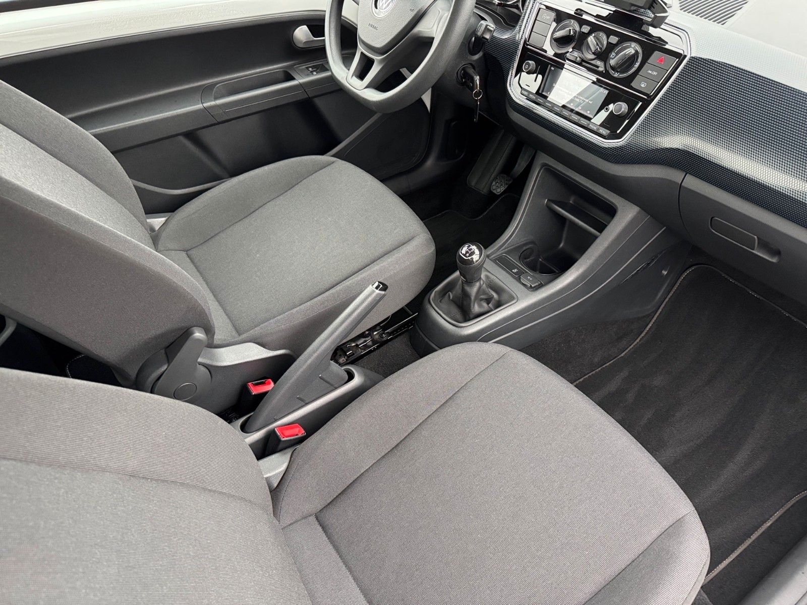 Fahrzeugabbildung Volkswagen up! Basis