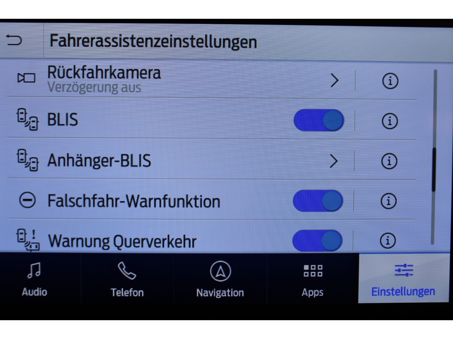 Fahrzeugabbildung Ford Kuga ST-Line X LED AHK Navi GJR Pano  RFK VZE TW