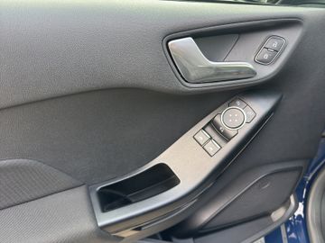 Ford Fiesta Cool & Connect, Bild 13