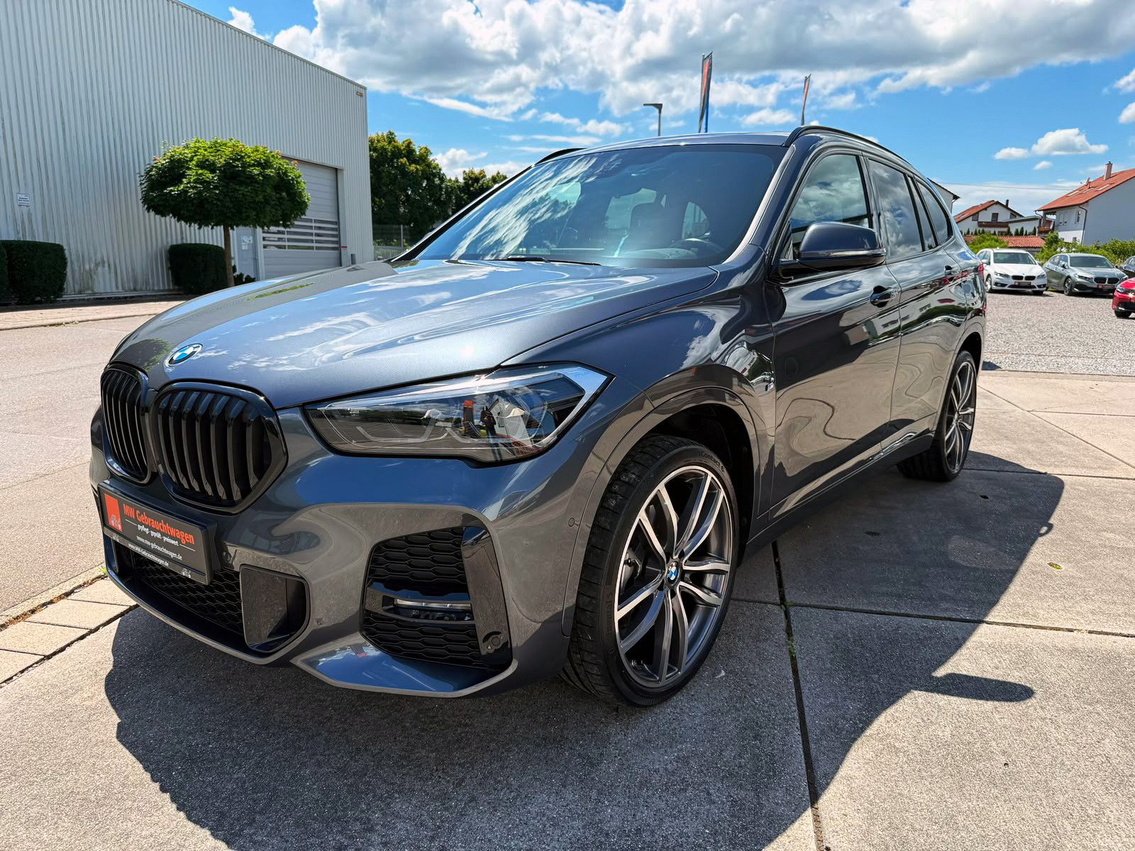 Fahrzeugabbildung BMW X1 xDrive 25d MSport Steptr. ACC KAM AHK HUD H&K