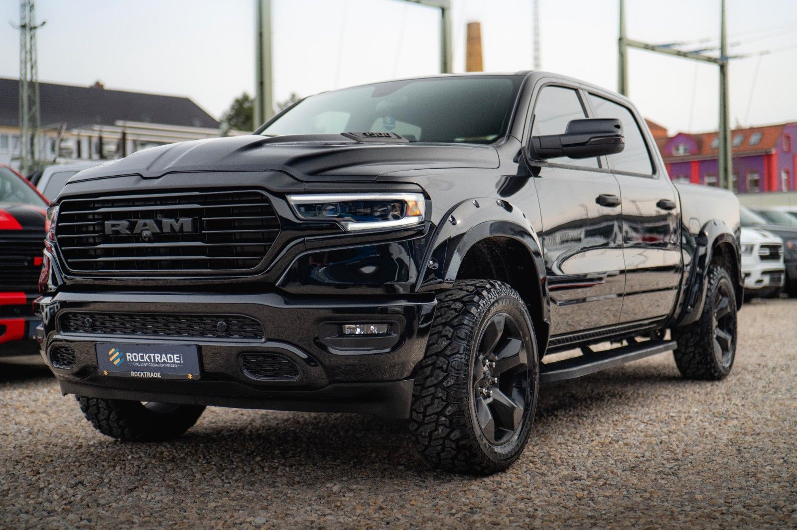 Fahrzeugabbildung Dodge RAM 3.6 V6 4x4 OFFROAD LARAMIE BLACK EDITION LED