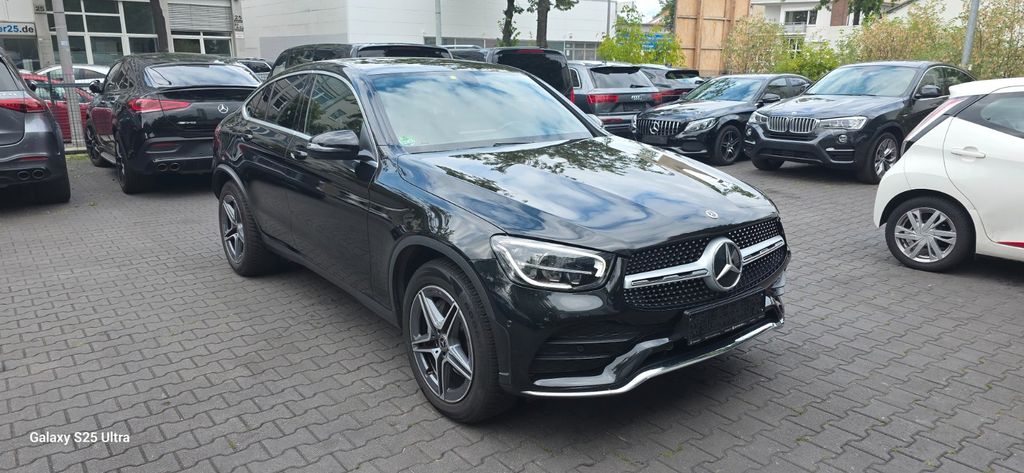 Image of Mercedes-Benz GLC 300