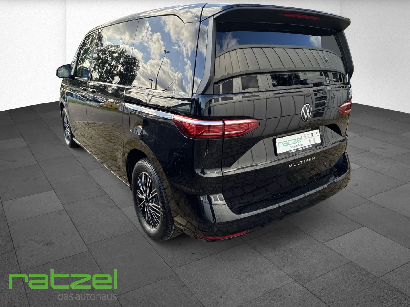 Fahrzeugabbildung Volkswagen T7 Multivan Energy 2.0 TDI 7-SITZER AHK+IQ.LIGHT