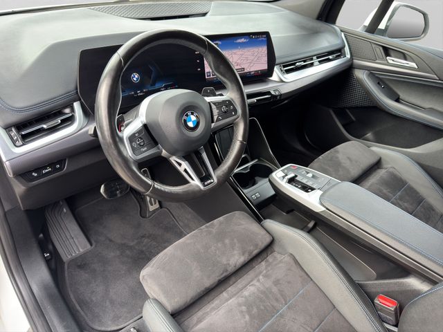 Fahrzeugabbildung BMW 218i Active Tourer M Sport+LED+Kamera+AHK+HiFi
