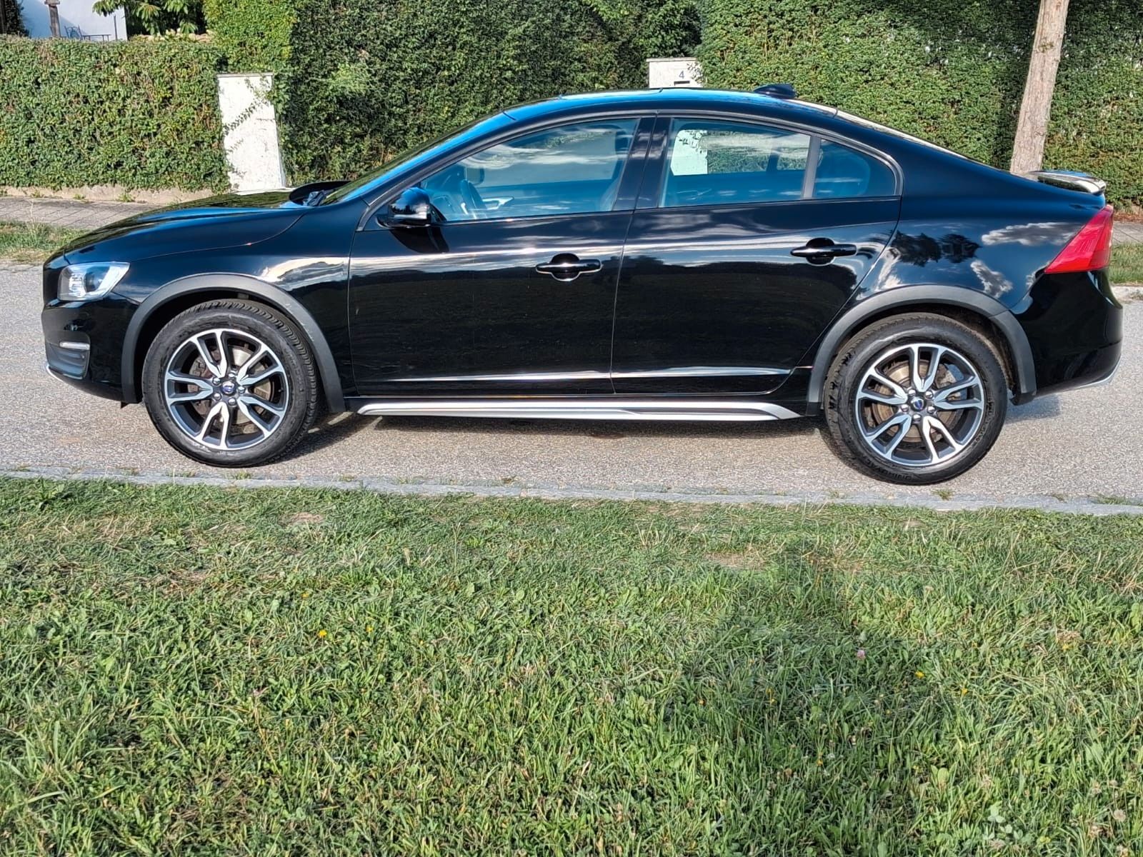 Volvo S60 Cross Country D4 AWD Geartronic Summum S...
