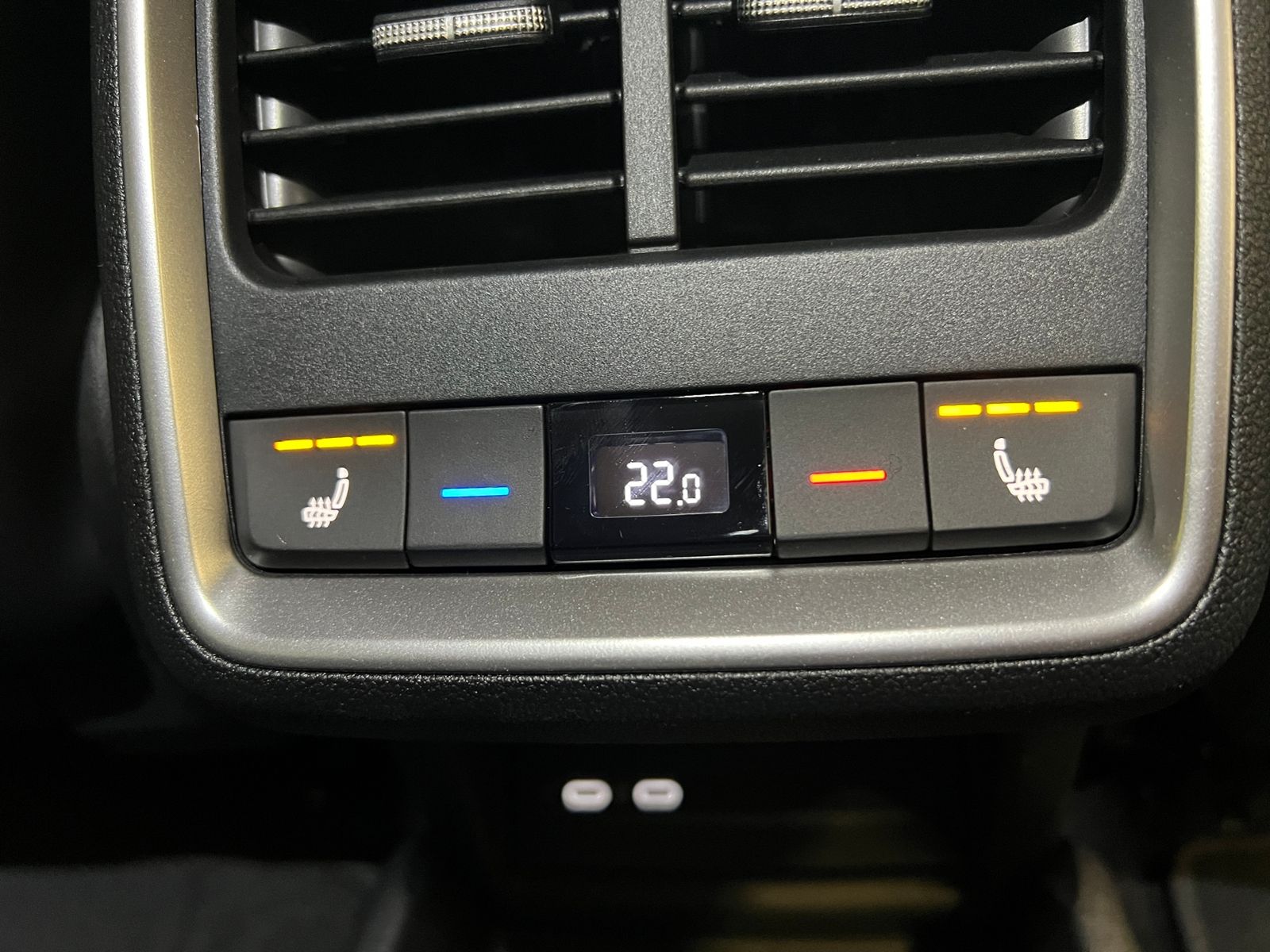 Fahrzeugabbildung SKODA Elroq 50 TOUR *AHK,Navi,19"-Felge*