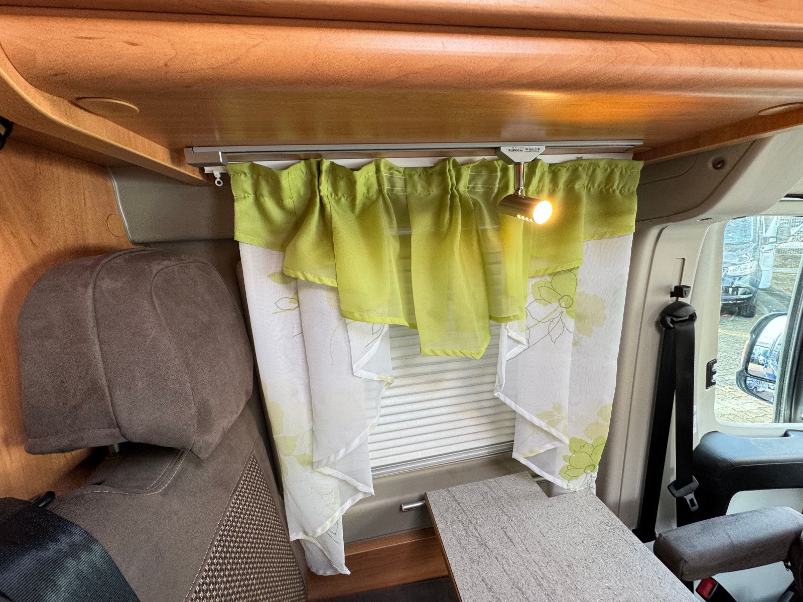Fahrzeugabbildung Pössl ROADCAMP 540 SOLAR TV KAMERA MARKISE BETTUMBAU