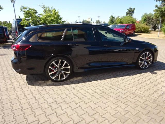 Opel Insignia B Sports Tourer 230PS Autm. GSi 4x4
