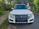 Mitsubishi Pajero 3,2 DI-D 4WD Final Edition Automatik ... - Mitsubishi Pajero: 3.2