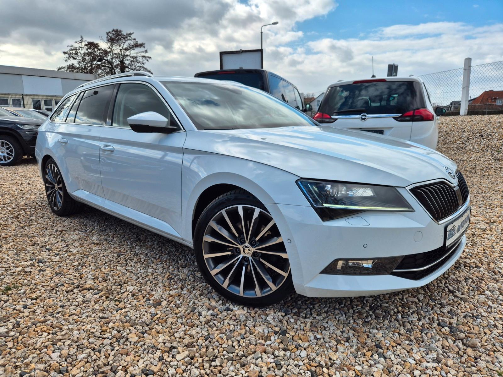 Skoda Superb Combi Style Xen Navi Leder