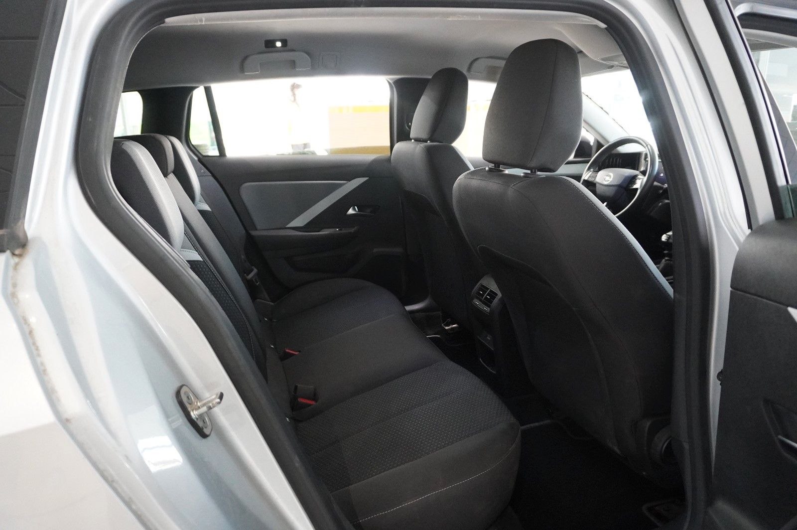 Fahrzeugabbildung Opel Astra L ST 1.5D BUSINESS NAVI/LED/KAMERA/SPORT