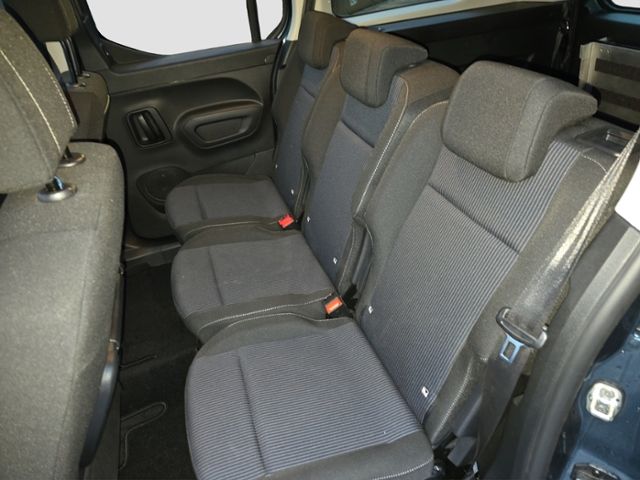 Fahrzeugabbildung Fiat Doblò 4 Kombi XL Rollstuhlgerecht Rollstuhlrampe