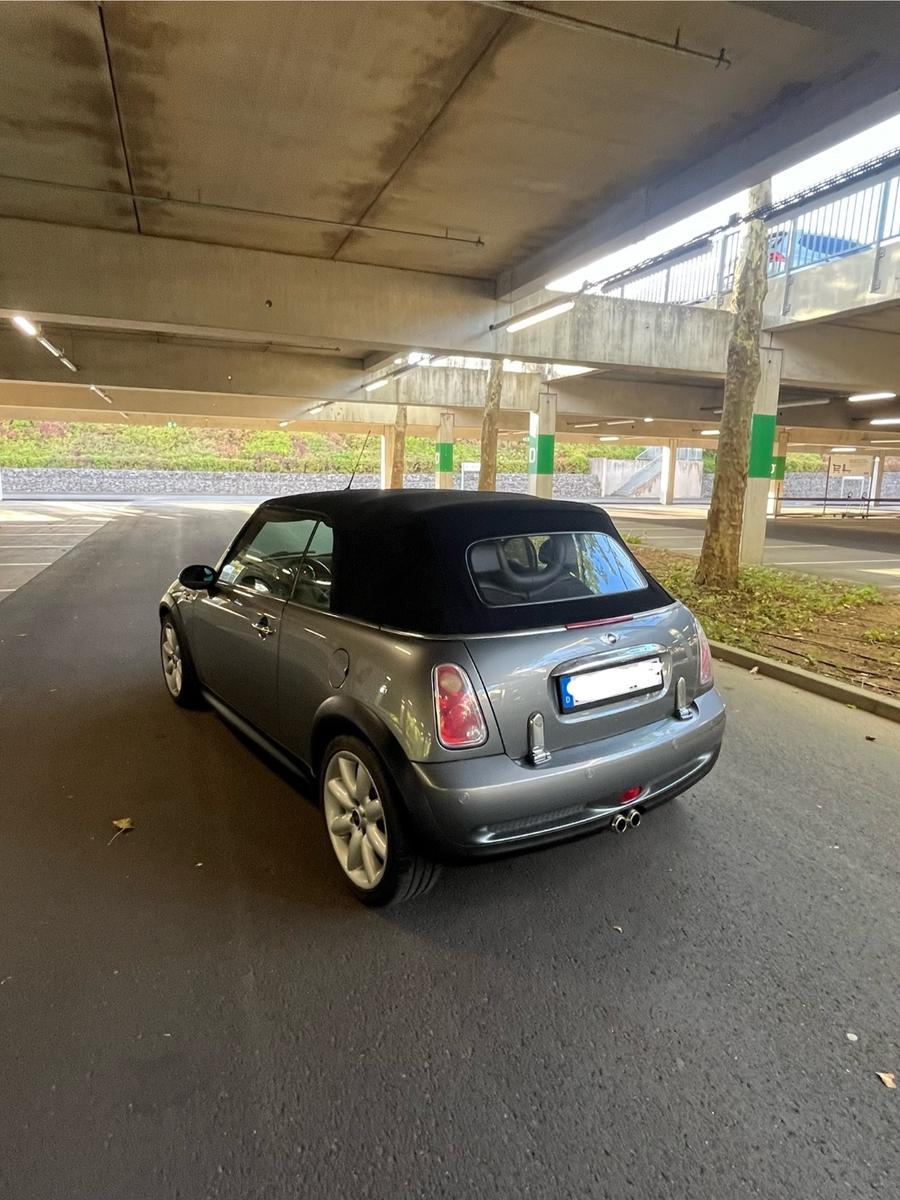 MINI COOPER S CABRIO NUR 77.000 KM