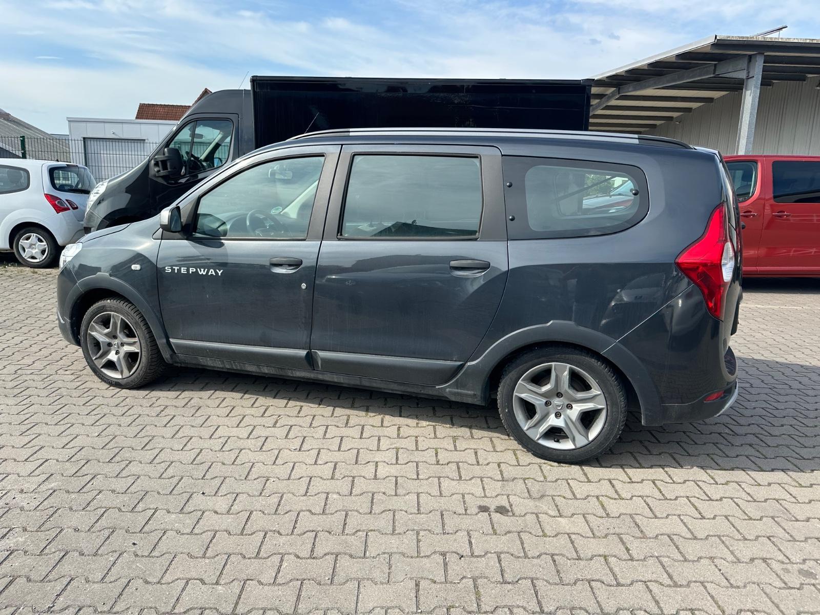 Dacia Lodgy Stepway Plus 7-Si. Navi Kamera PDC