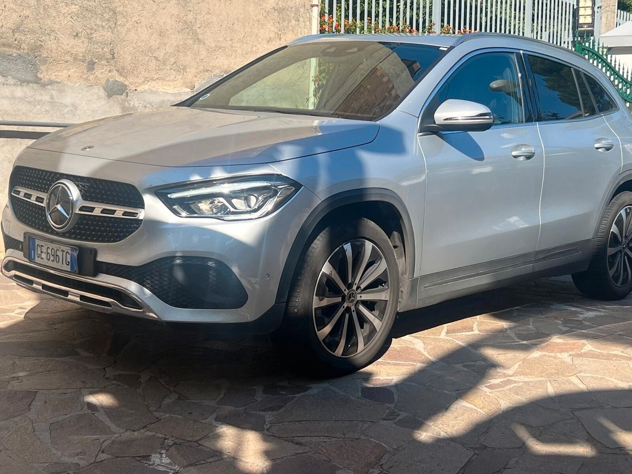 Mercedes-Benz Mercedes-benz GLA 200 d Automatic Sport-1Proprie