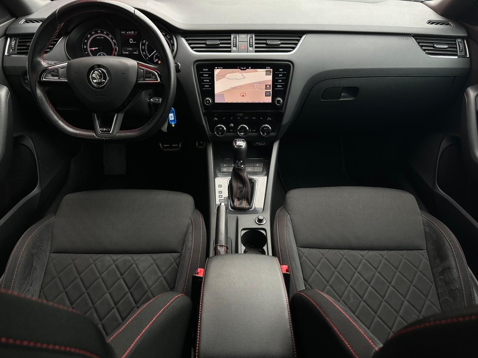 SKODA Octavia 2.0TDI RS* LED#4xSHZ#AHK#TEMPO#NAVI#PDC - Image 10