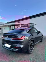 BMW X4 M COMPETITION - PANO - CARBON - graue BMW X4 M