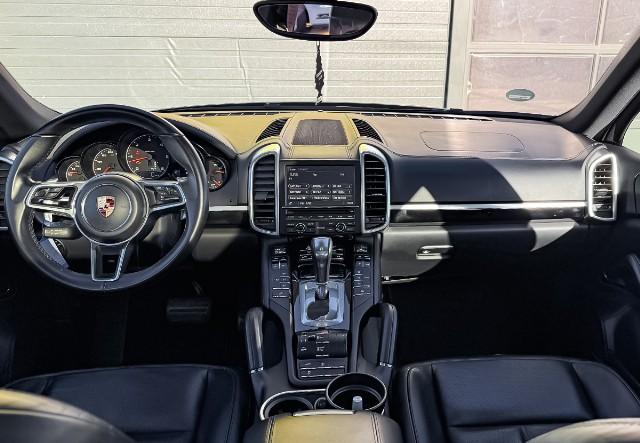 Porsche Cayenne  Pano SHZ Navi CarPlay Scheckheft 21 Zol