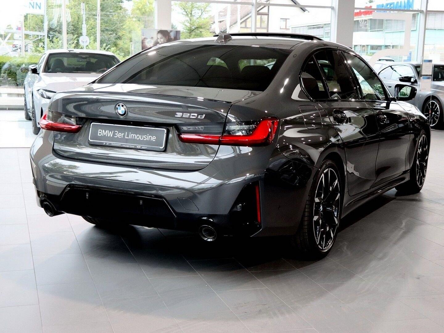 BMW 320d M Sport Pro Glasdach AHK Black Sale 2026