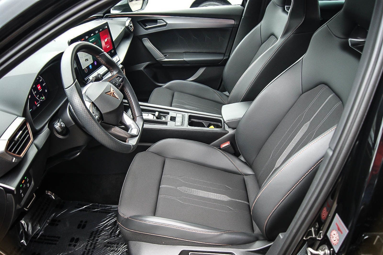 Fahrzeugabbildung CUPRA Leon Sportstourer e Hybrid DSG XL-VISION 1.HAND