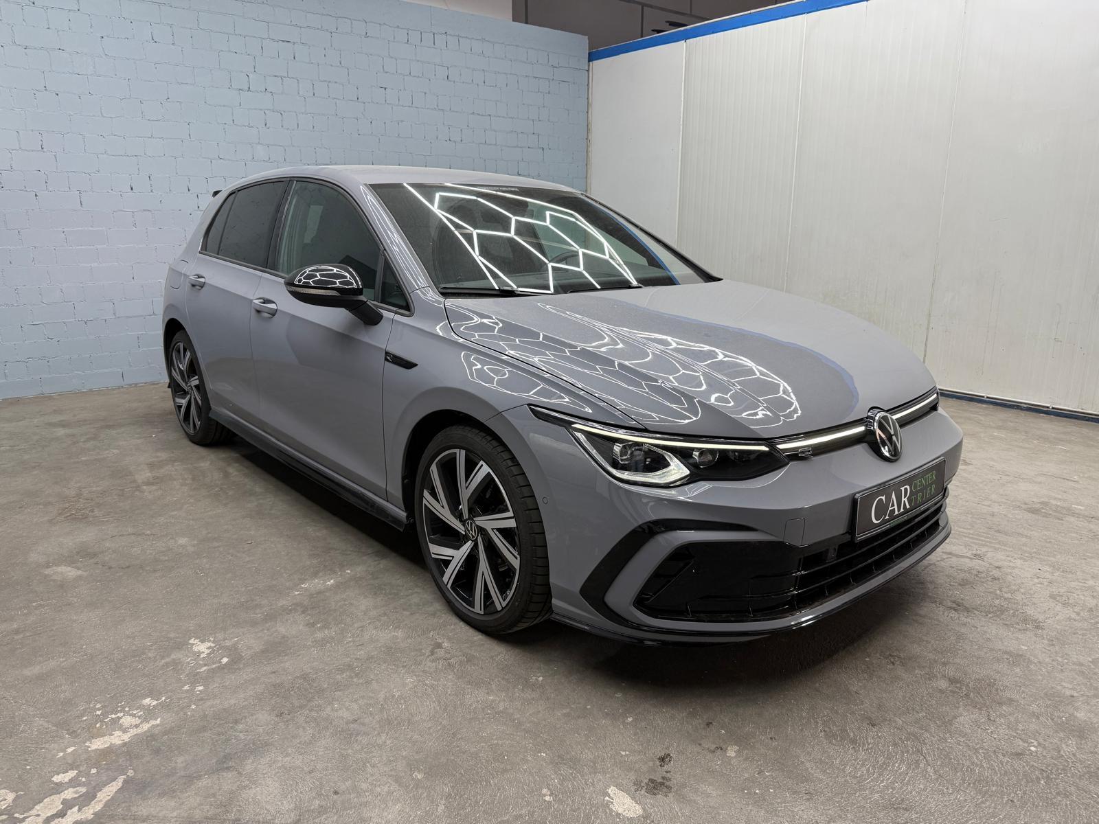 Volkswagen Golf VIII R-Line 1.5 eTSI RFK*NAV*LED*ACC*1Hd